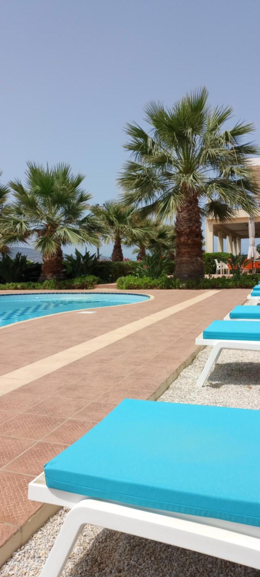 Tholos Bay Suites Kavoúsion 外观 照片
